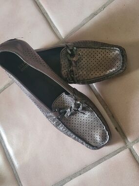 Stuart Weitzman ComfortFit Metallic Gold Women’s Driving Loafers